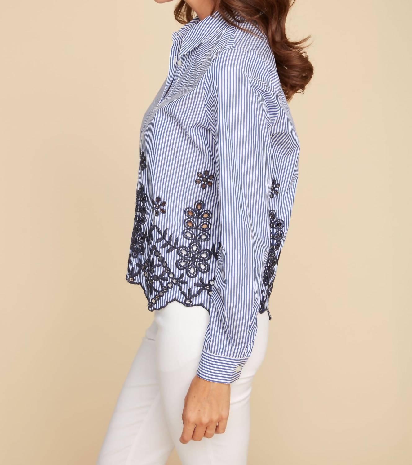 Renuar - Embroidered Eyelet Top