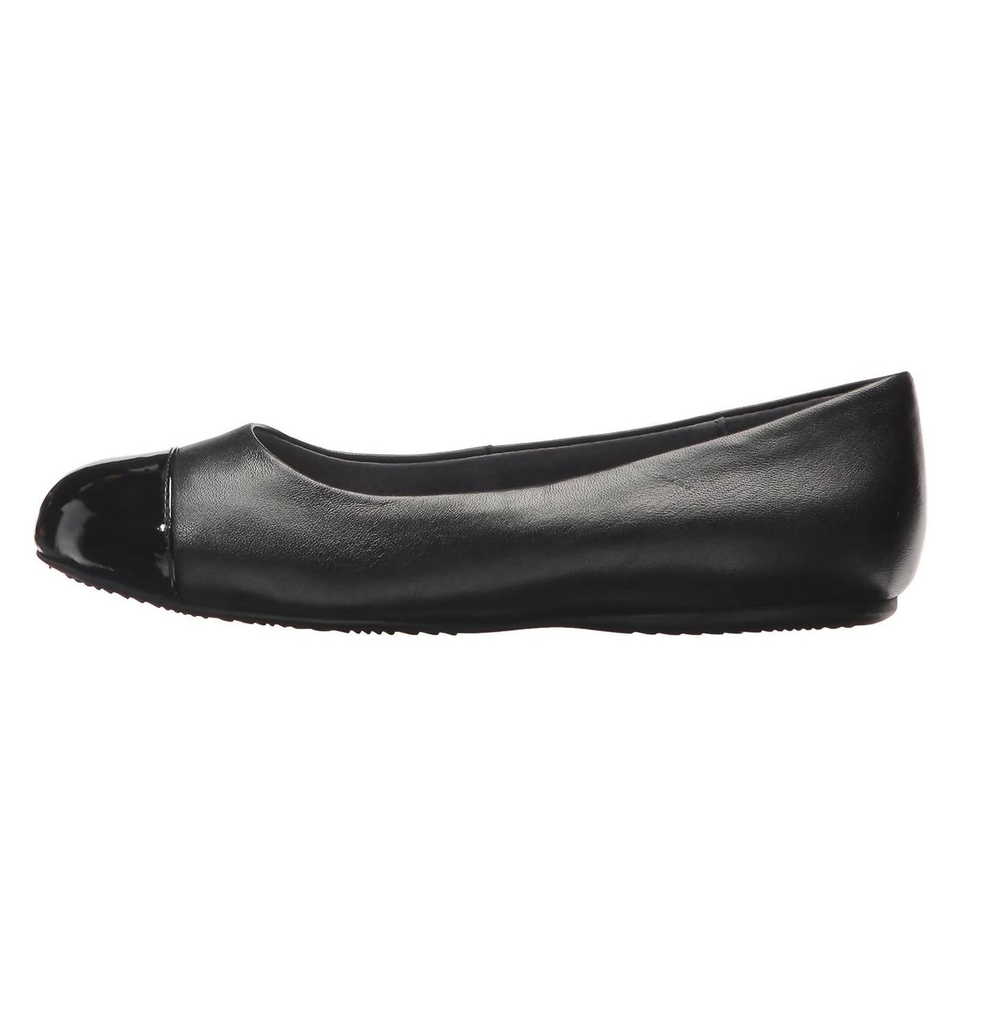 Softwalk Women's Napa Ballet Flats in black - women's flats - detail view