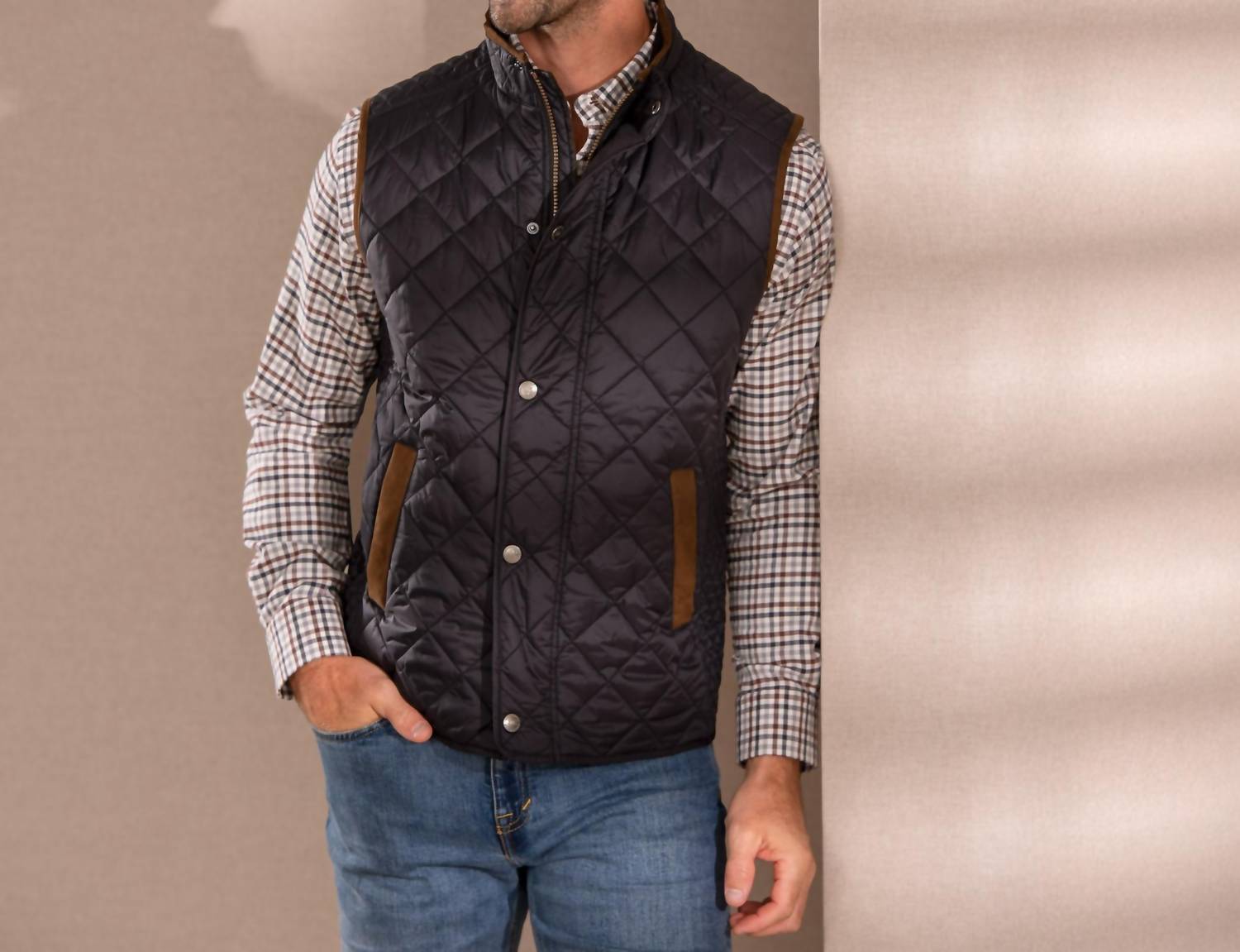 Madison Creek Outfitters Greenville Diamond Quilted Nylon Vest in black - men's jacket