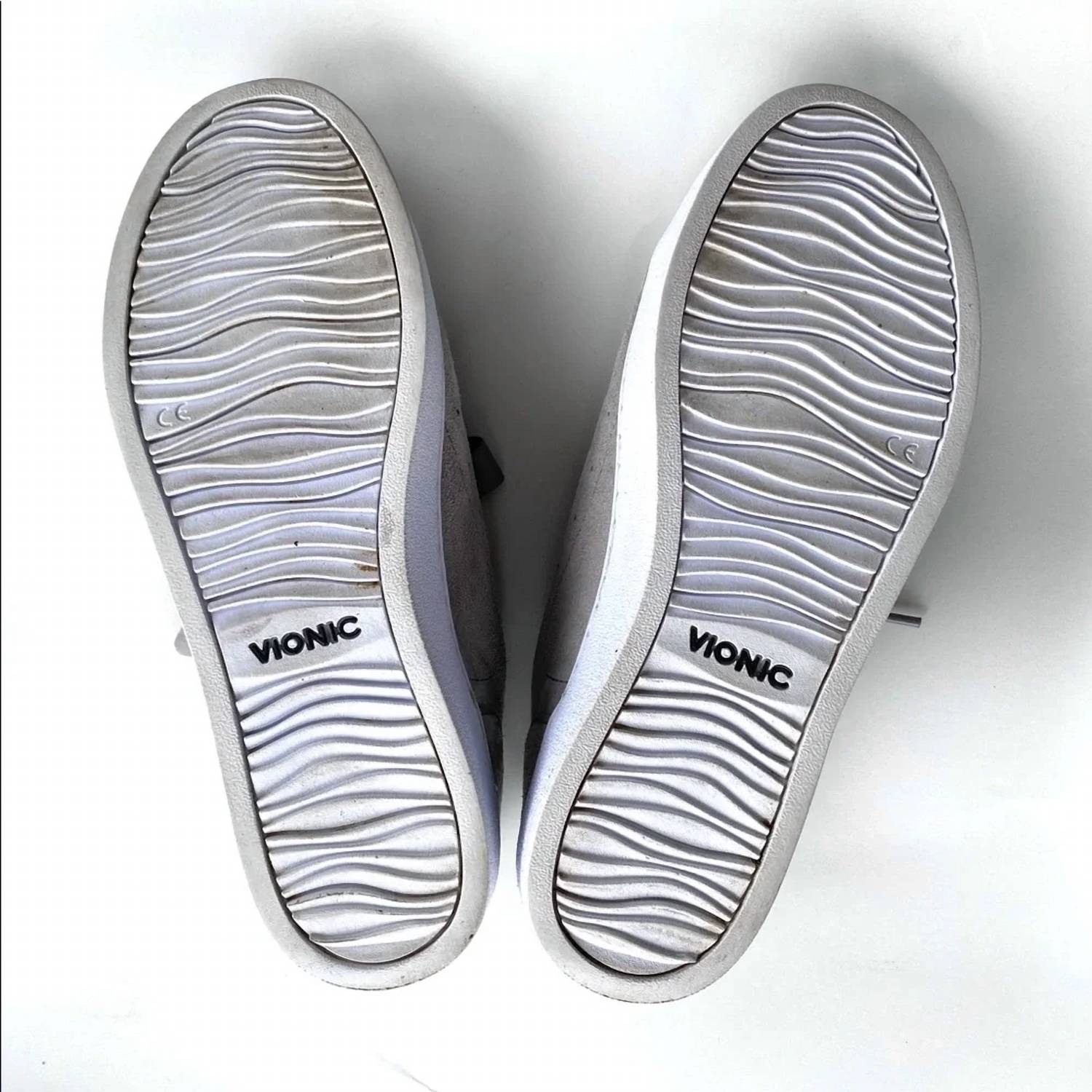 Vionic - Women's Splendid Keke Suede Lace-up Sneakers