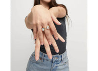 Unode50 - Women's Triangular Ring With Two Crystals