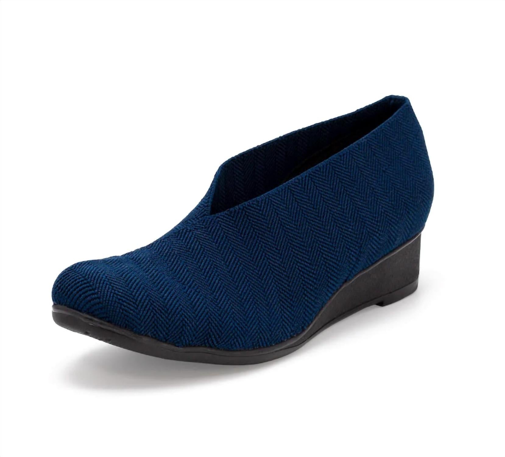 CHARLESTON SHOE CO. Women's Cape Herringbone Shoes in navy - women's flats