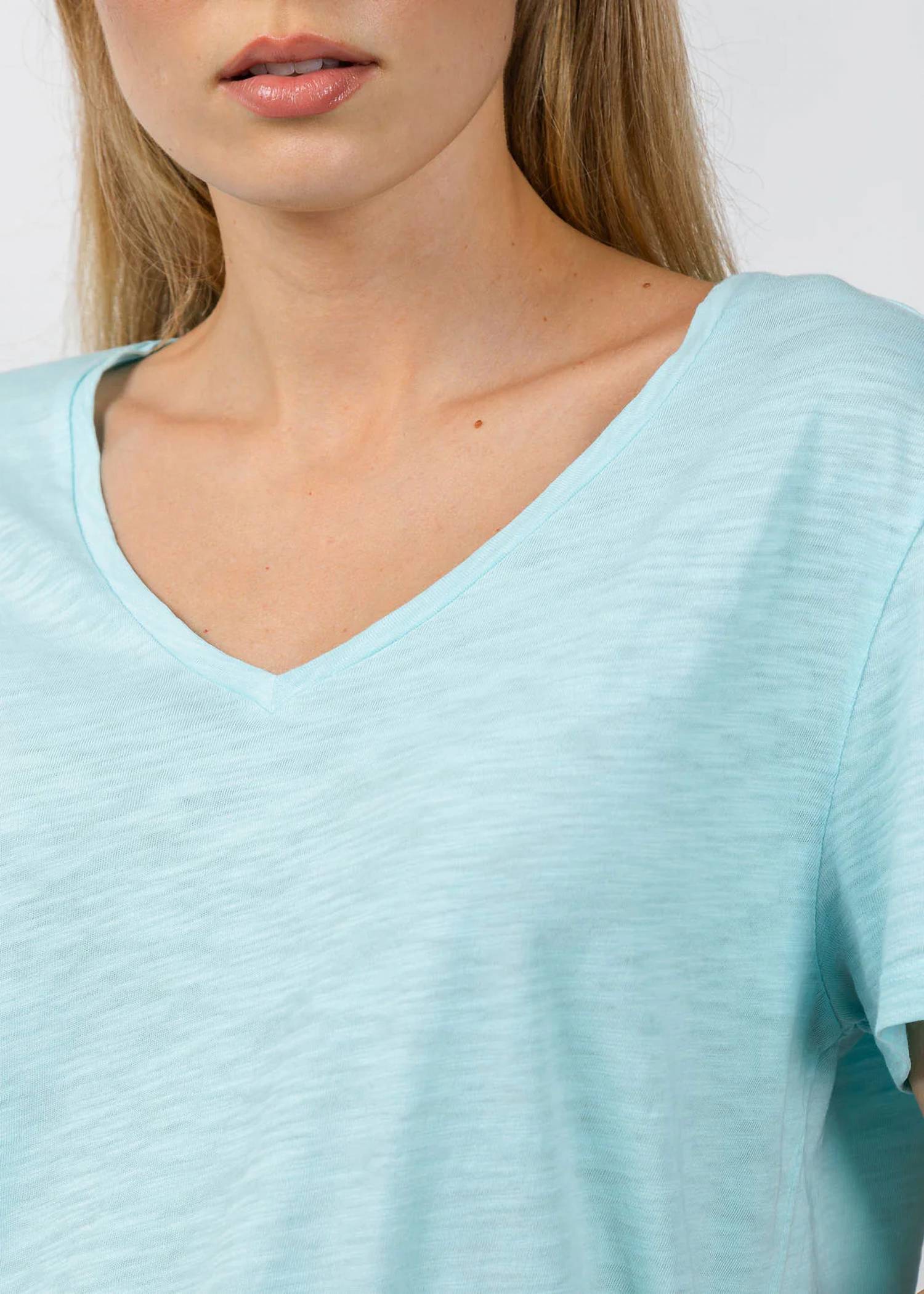 Elliott Lauren - Short Sleeve V-neck Tee