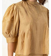 Sundays - Moni Top