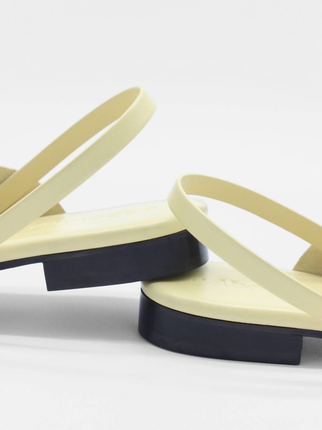 About Arianne - Women's Freja Nectar Sling Back Sandals