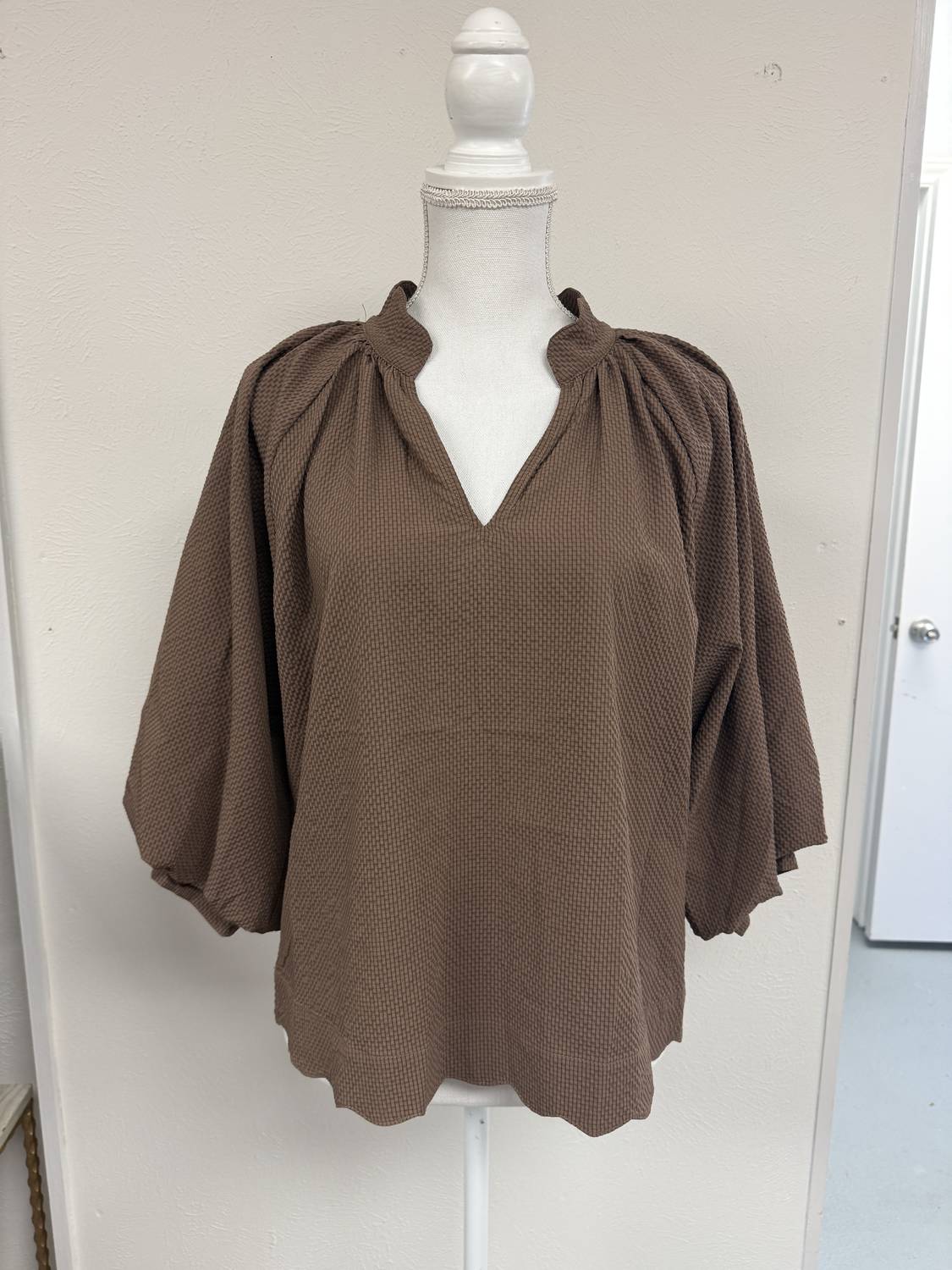 Umgee - Women's V Neck 3/4 Sleeve Top