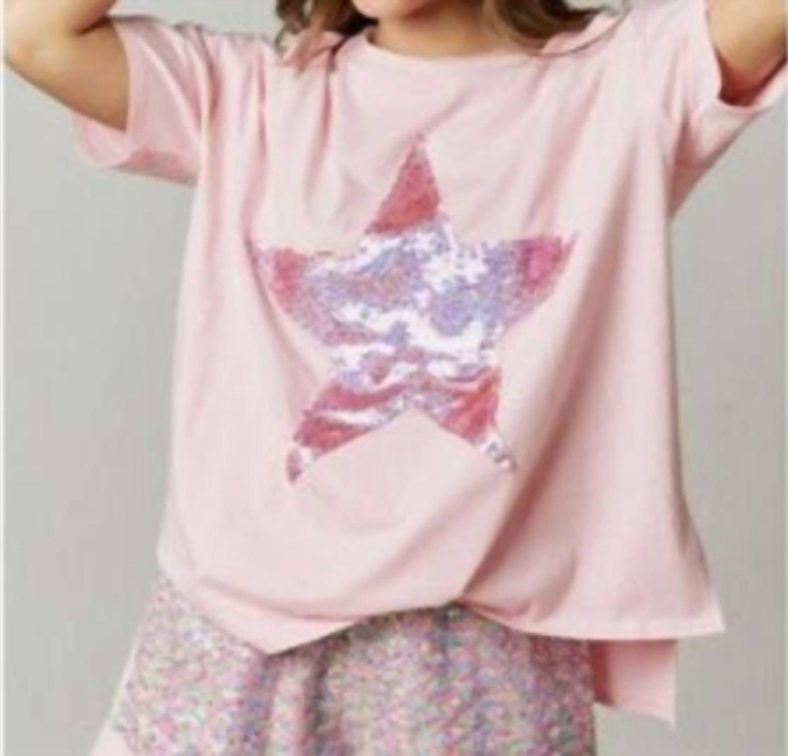 Fantastic Fawn - Sequin Star Patch Tee