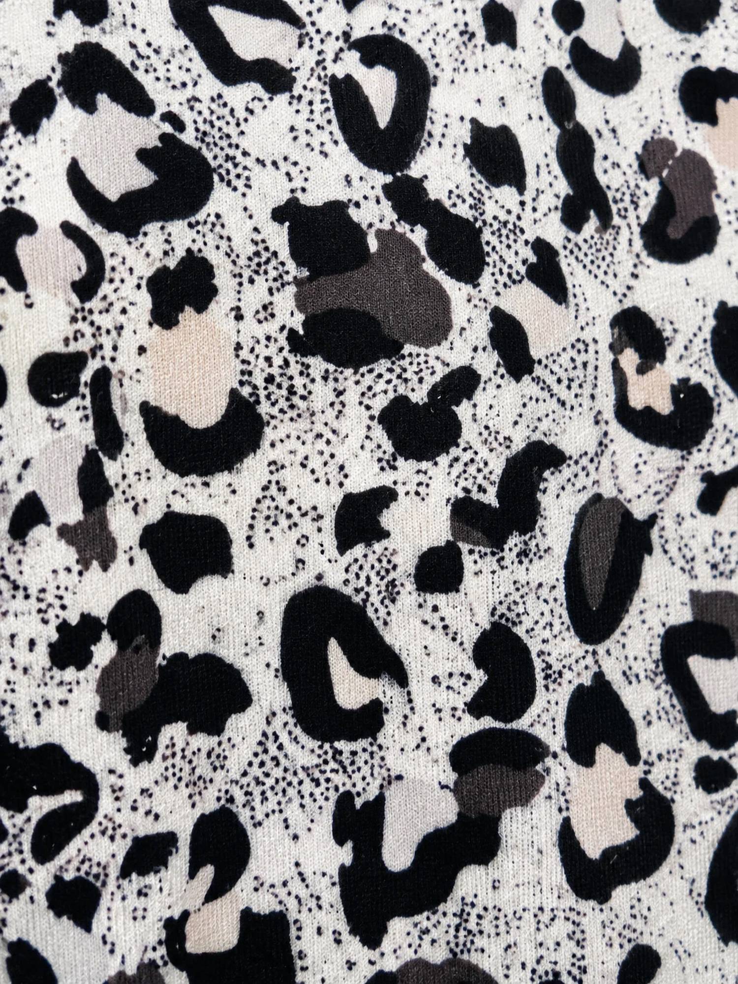 Lulu-B - V-neck Print Top