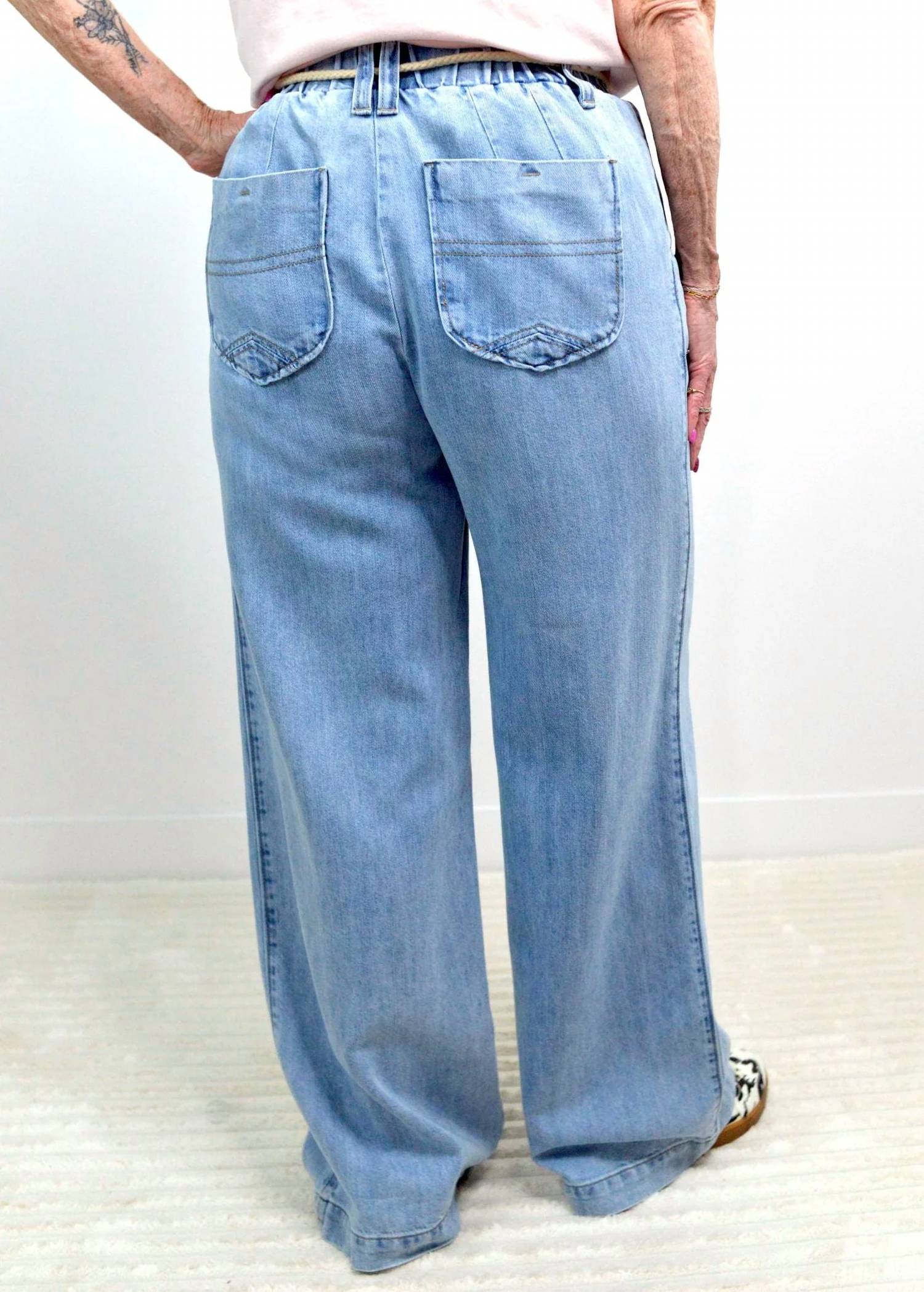 Democracy - Pleated Rope Belt Wide Leg Jeans
