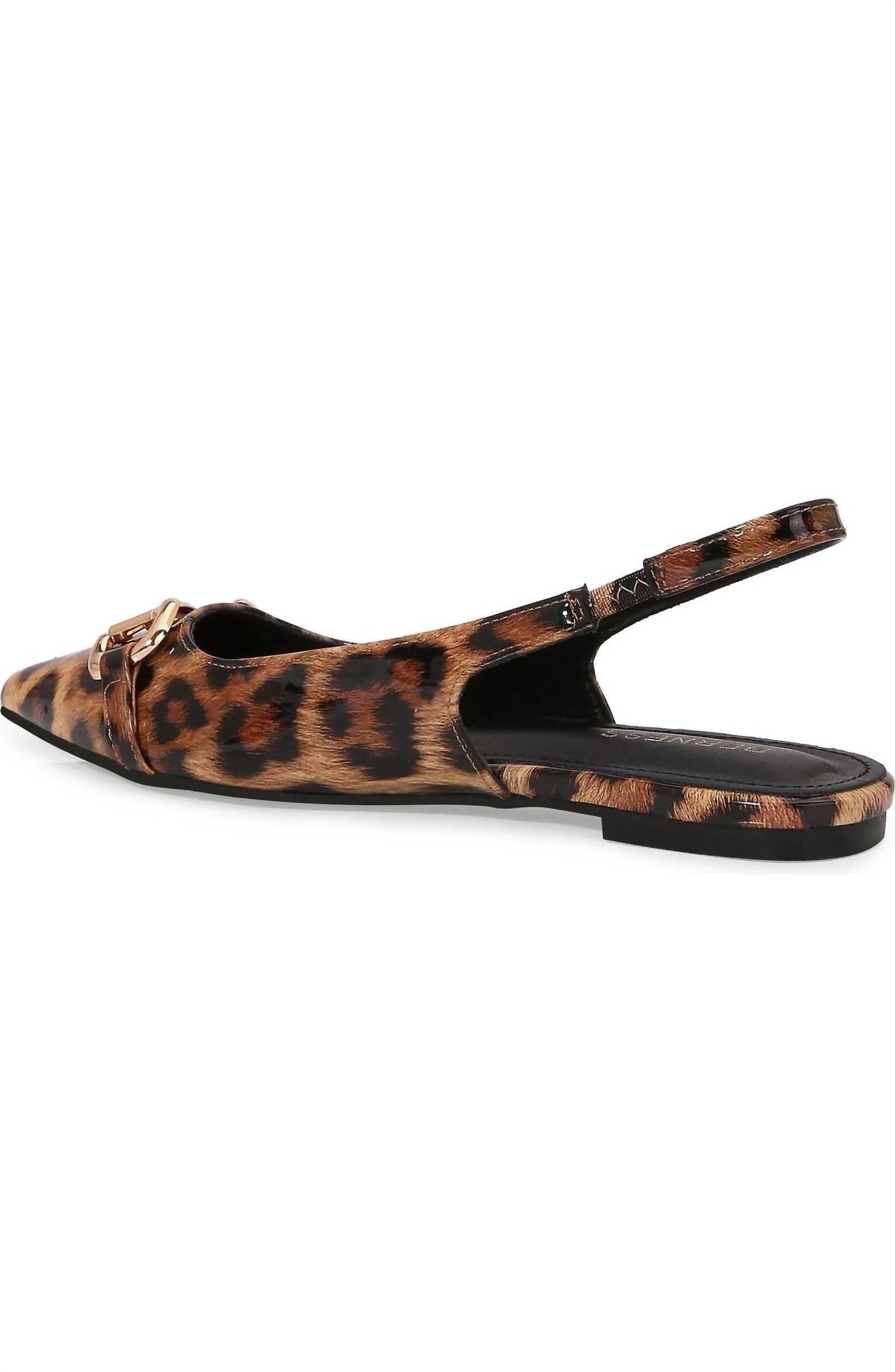 Berness - Women's Just A Bit Flat Shoe