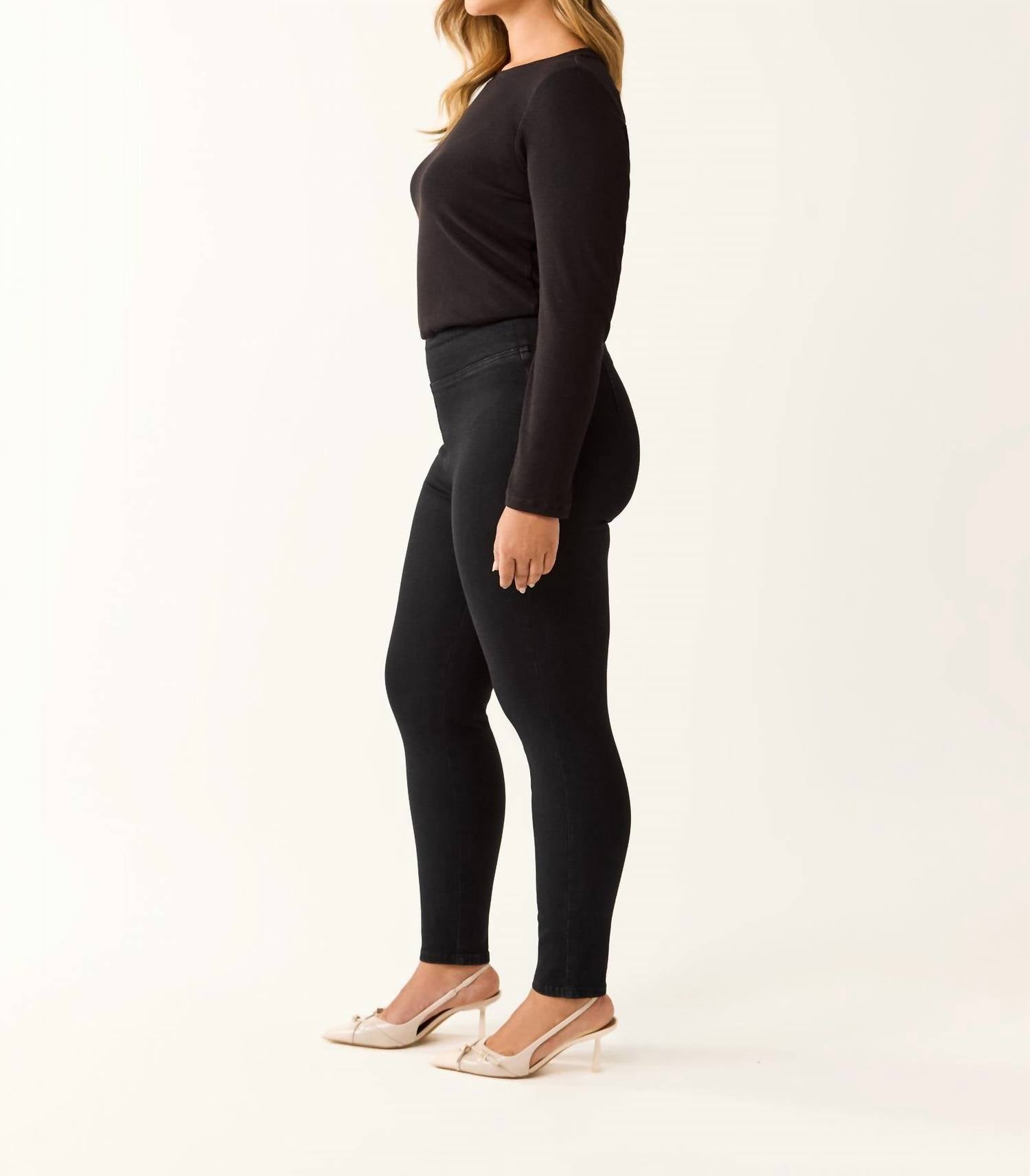 Fdj - Beyond Denim Pull-on Black Jean
