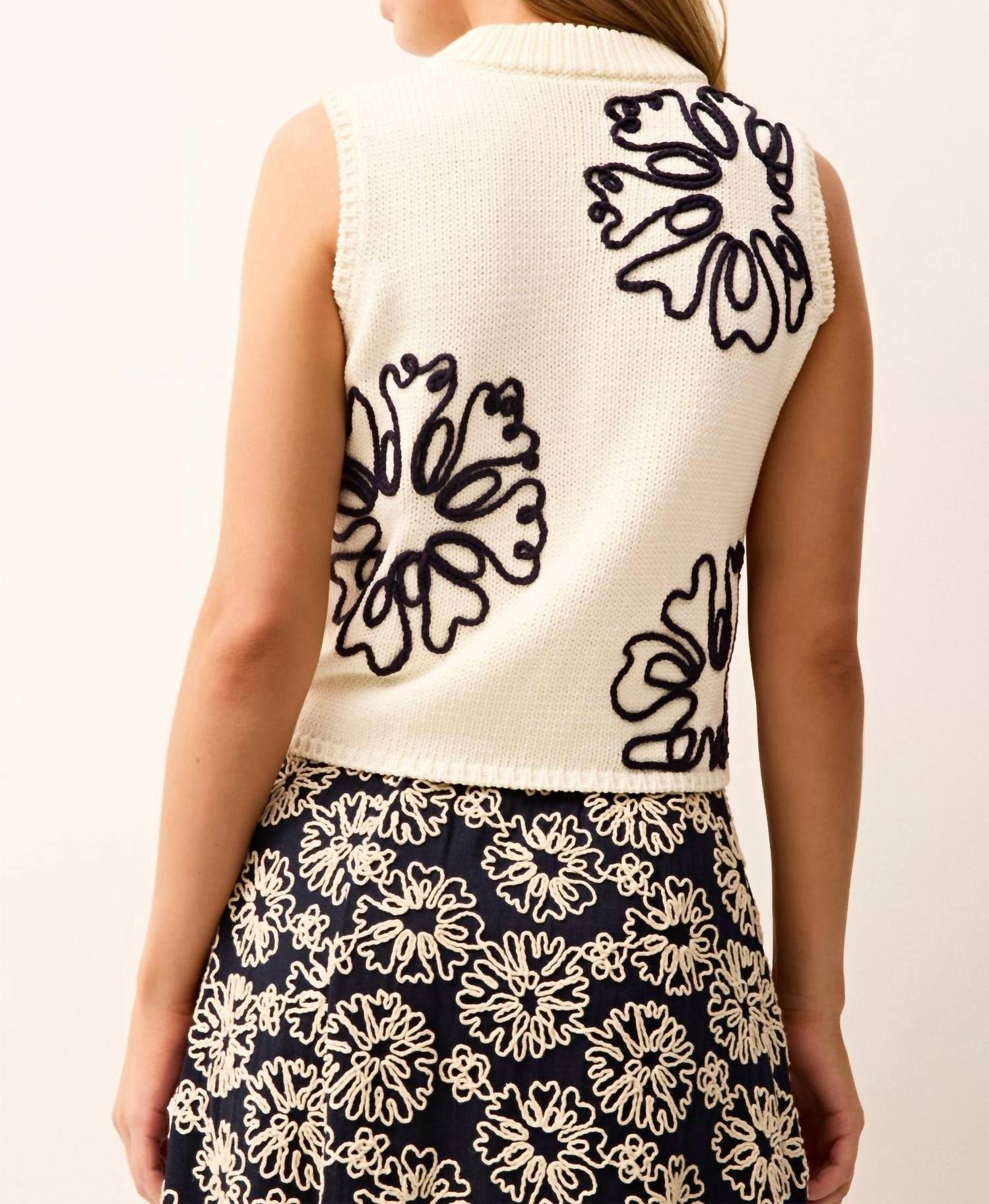 Marie Oliver - Natasha Embroidered Flower Detail Top
