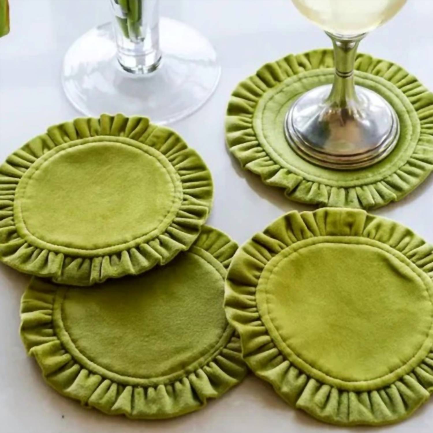 ARTE ITALICA Velvet Coaster Set in pearl - item - detail view