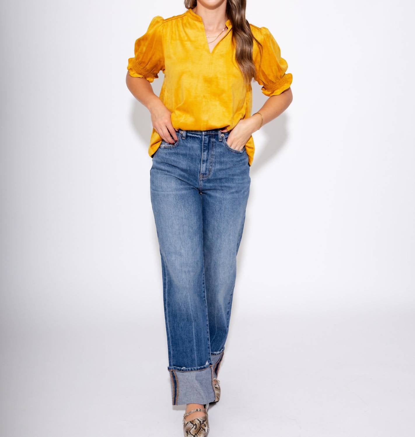 Ivy Jane - Suede Puff Sleeve Top