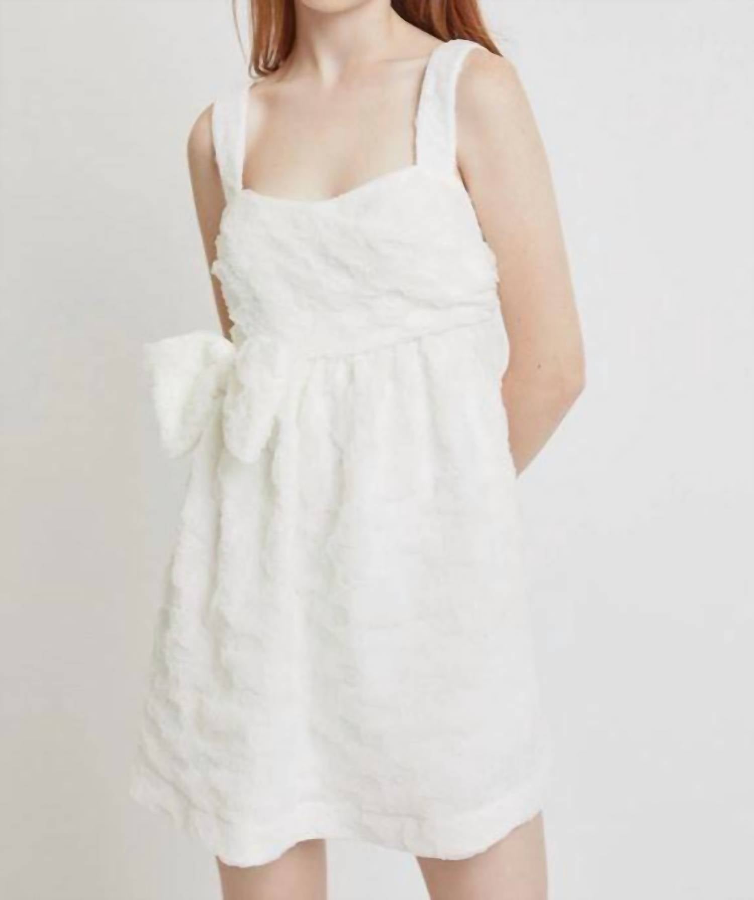 Lena - Front Bow Textured Sleeveless Dress