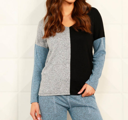 Color Block Open V-Neck Top