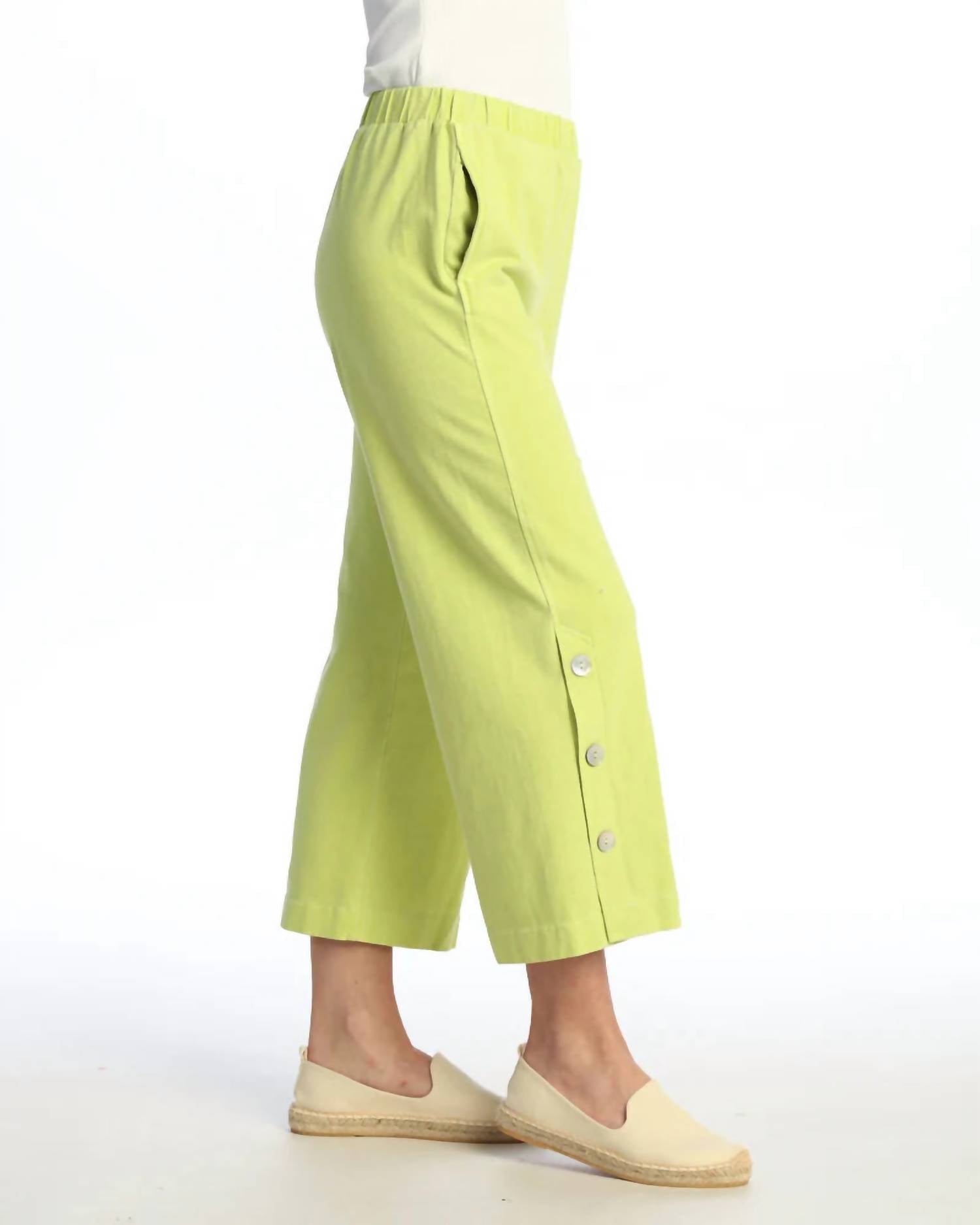 Jess & Jane - Cropped Button Pant