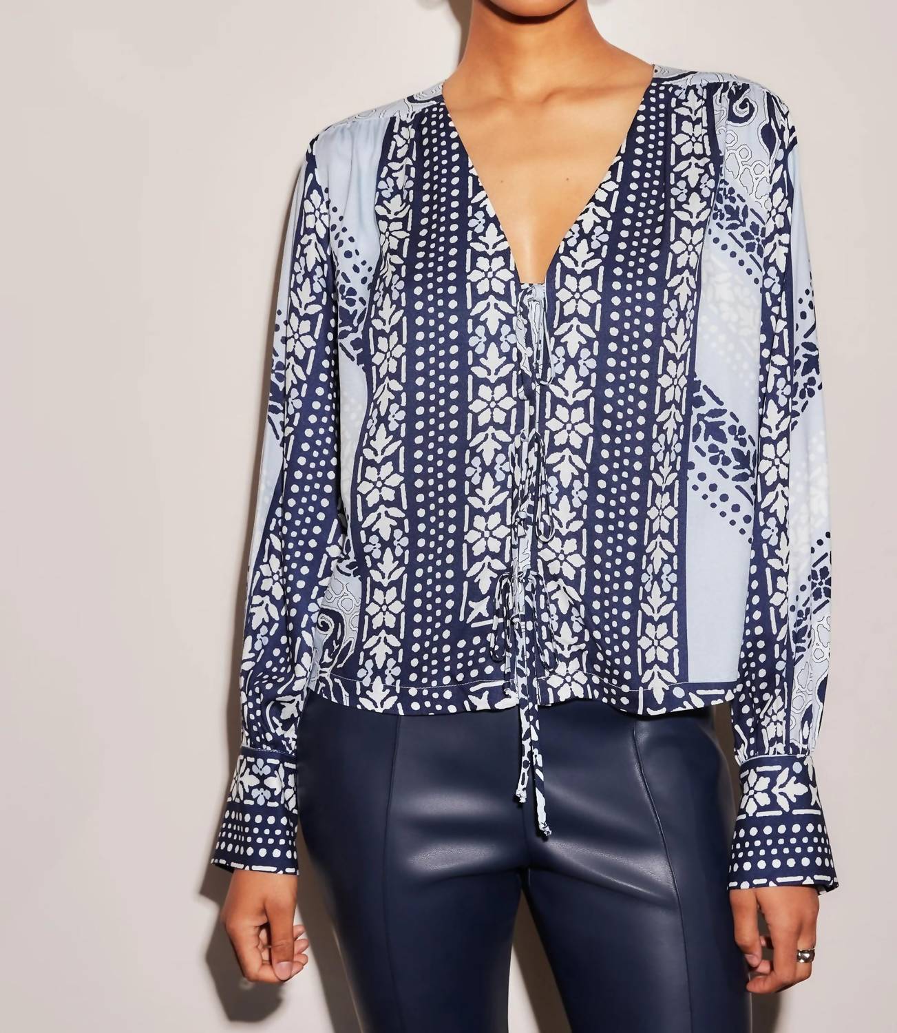 Fifteen Twenty - Kayla Bow Detail Blouse