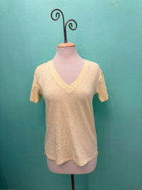 Mododoc - Women's Short Sleeve V-neck Boxy Tee