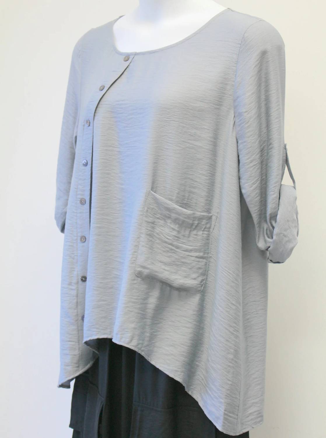Chalet Et Ceci - Women's Azalea Silky Woven Top