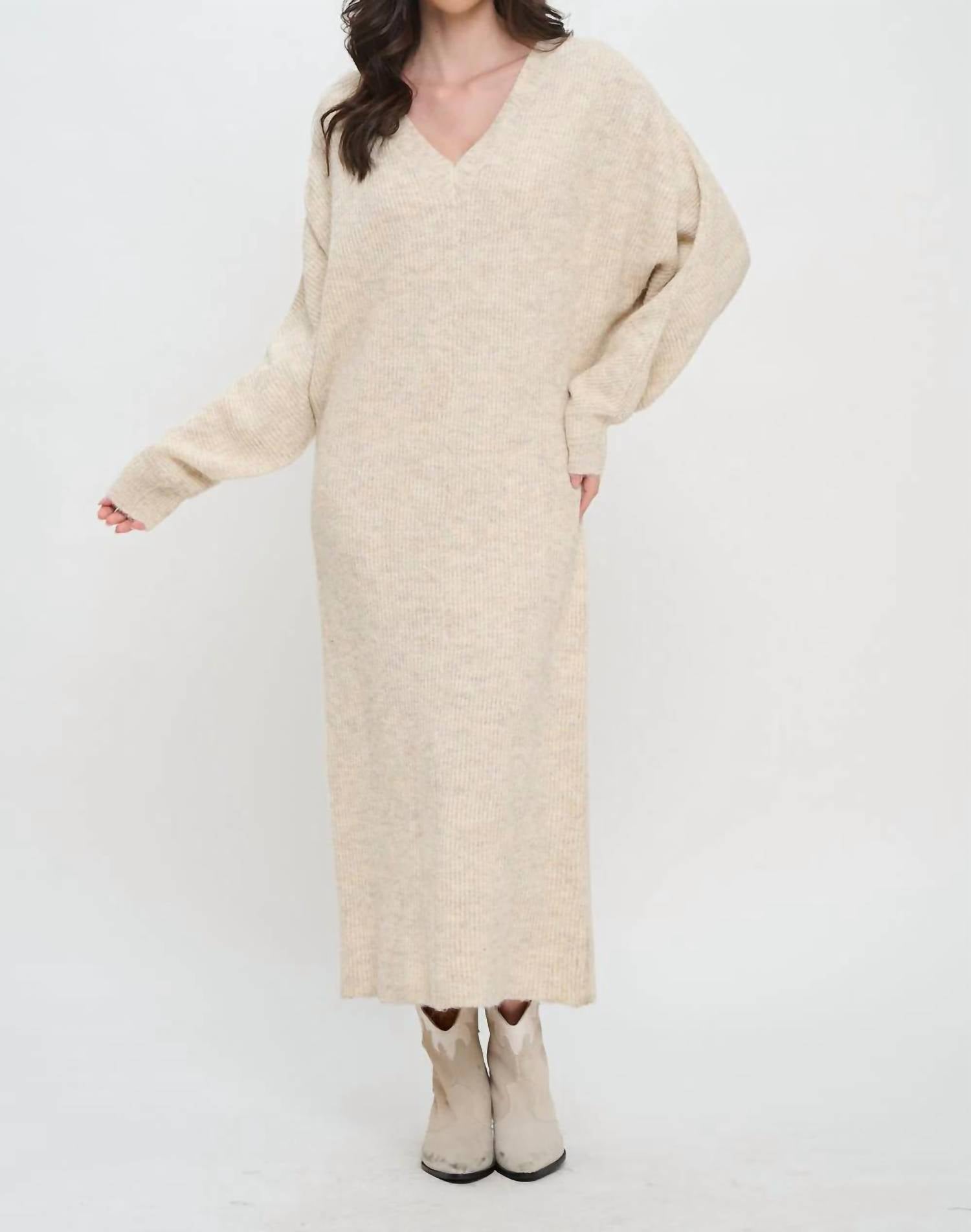 Meet Me In Santorini - Cozy V-Neck Maxi Sweater Dress