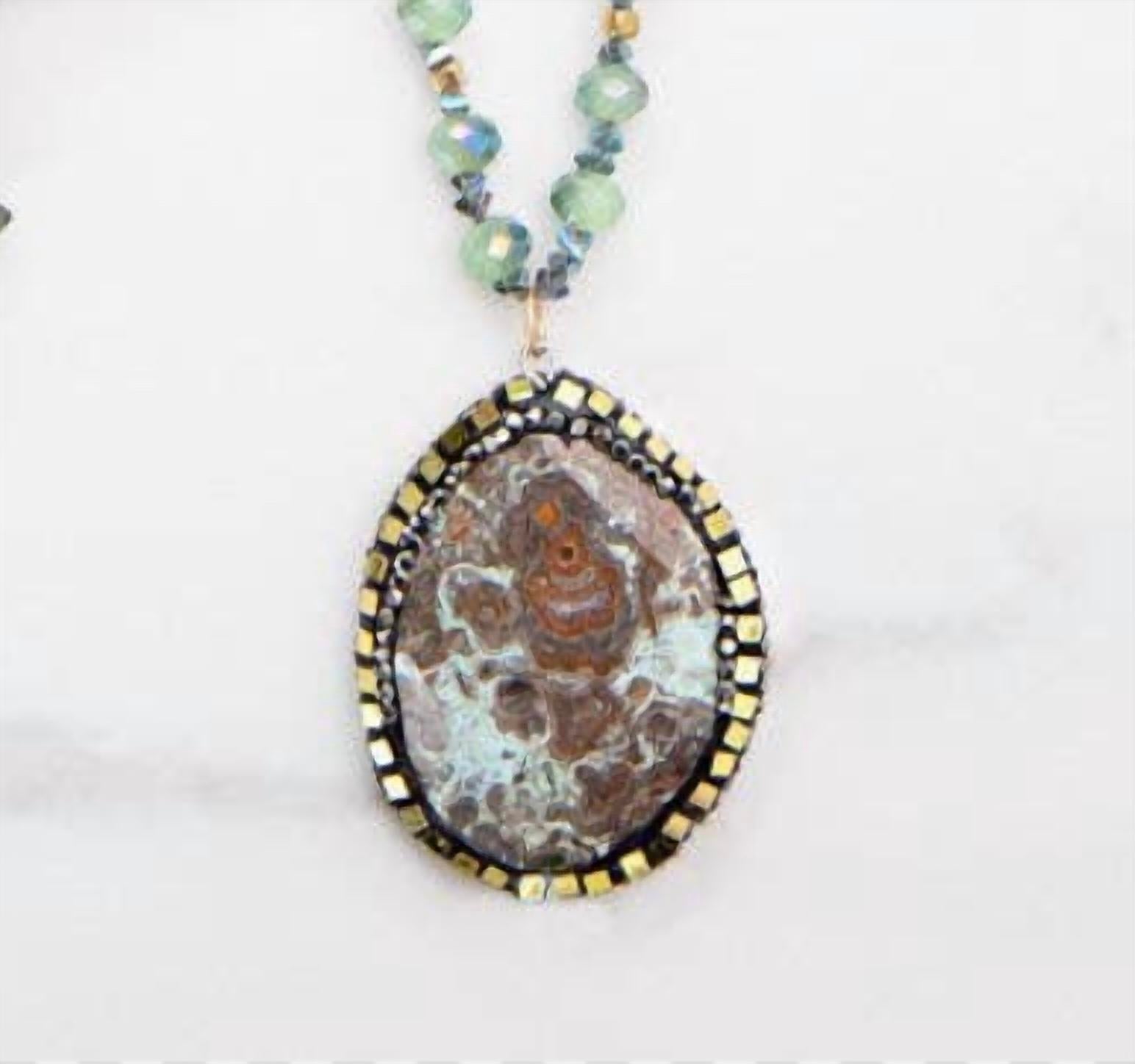 Southern Grace - Women's Mint Chip Stone Pendant Necklace
