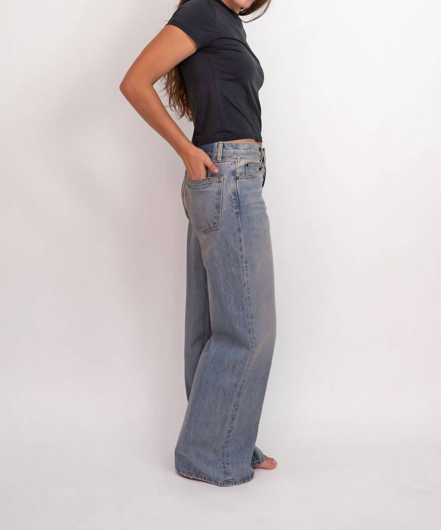 THE GREAT. Slouch Wide Leg Jean in tidal wash - women's jeans - detail view