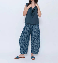 Blueberry - Wave Neck Sleeveless Top