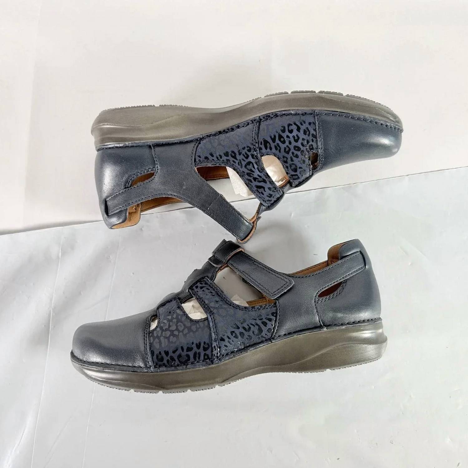 Clarks - Women's Appley Strap Mary Jane Flat Shoes