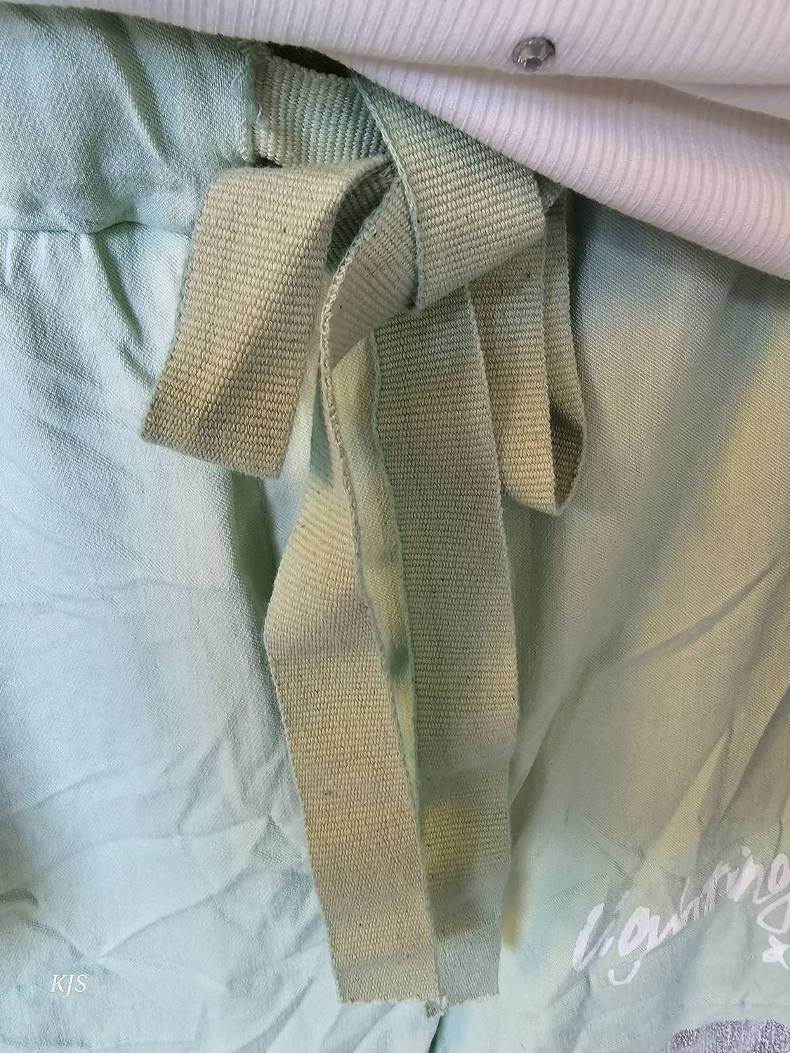 Oz - Women's Embelished Crinkle Jogger