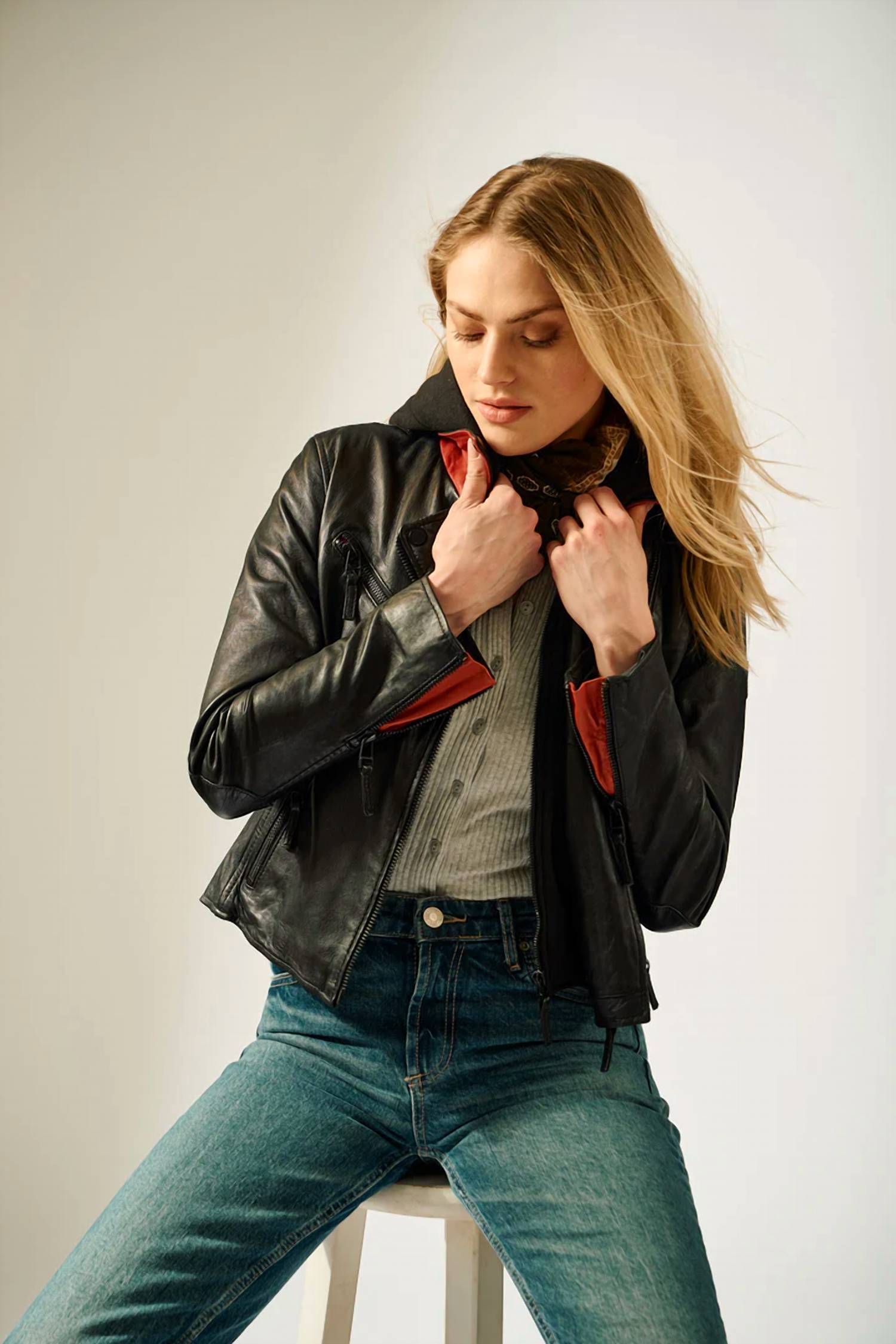 Mauritius - Christyn Regular Fit Star Detail With Hood Leather Jacket