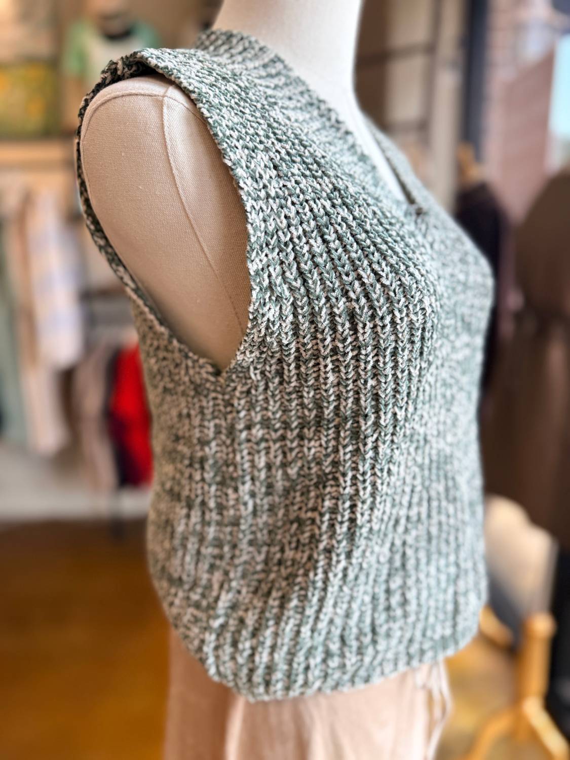 Kld. Signature - Women's Chenille Sweater Vest
