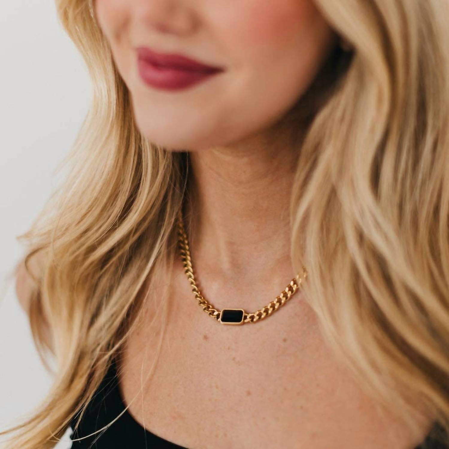 Pretty Simple - Women's Stone Chain Necklace
