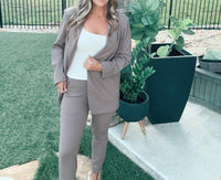 Mono B - Zippered Pocket Leggings