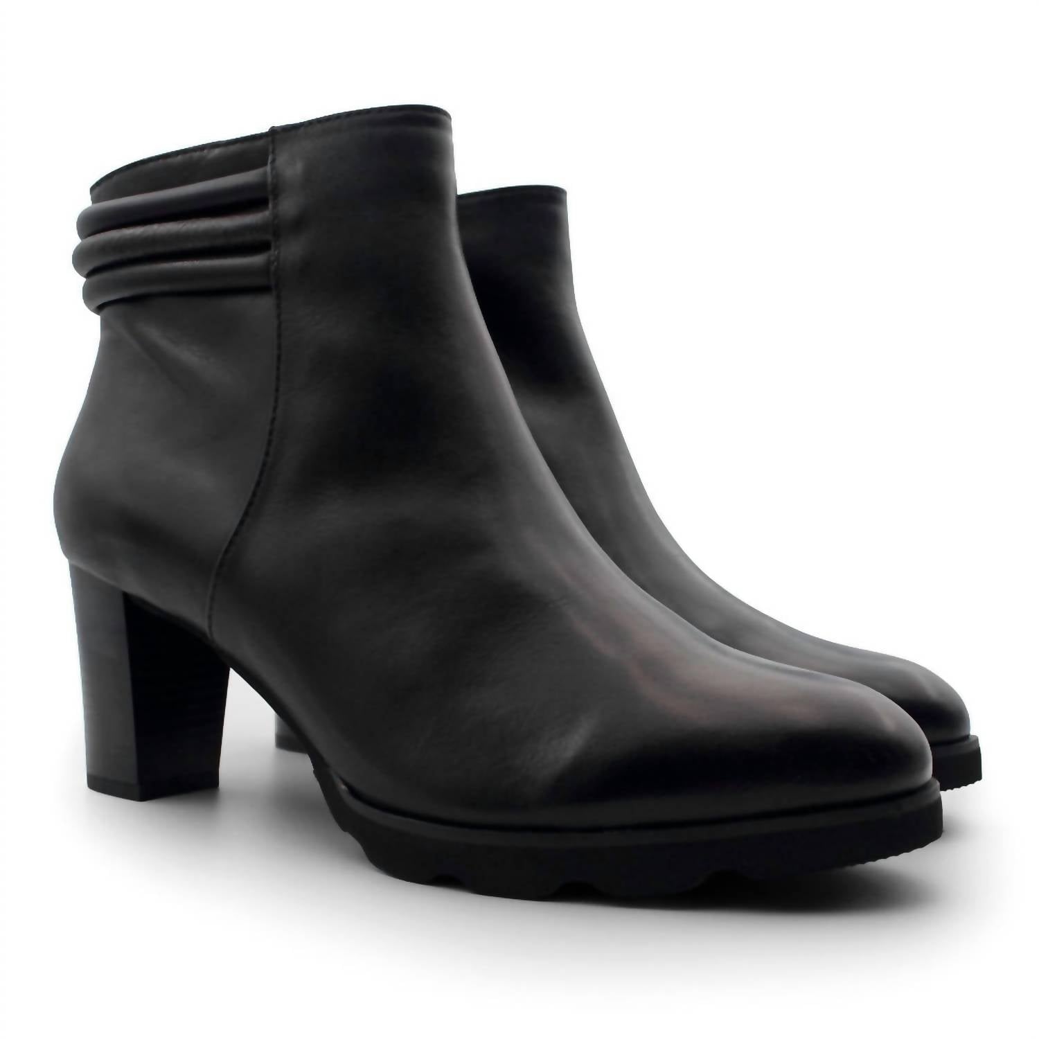 Regarde Le Ciel Women's Patricia 90 Bootie in delice black - women's shoe - detail view