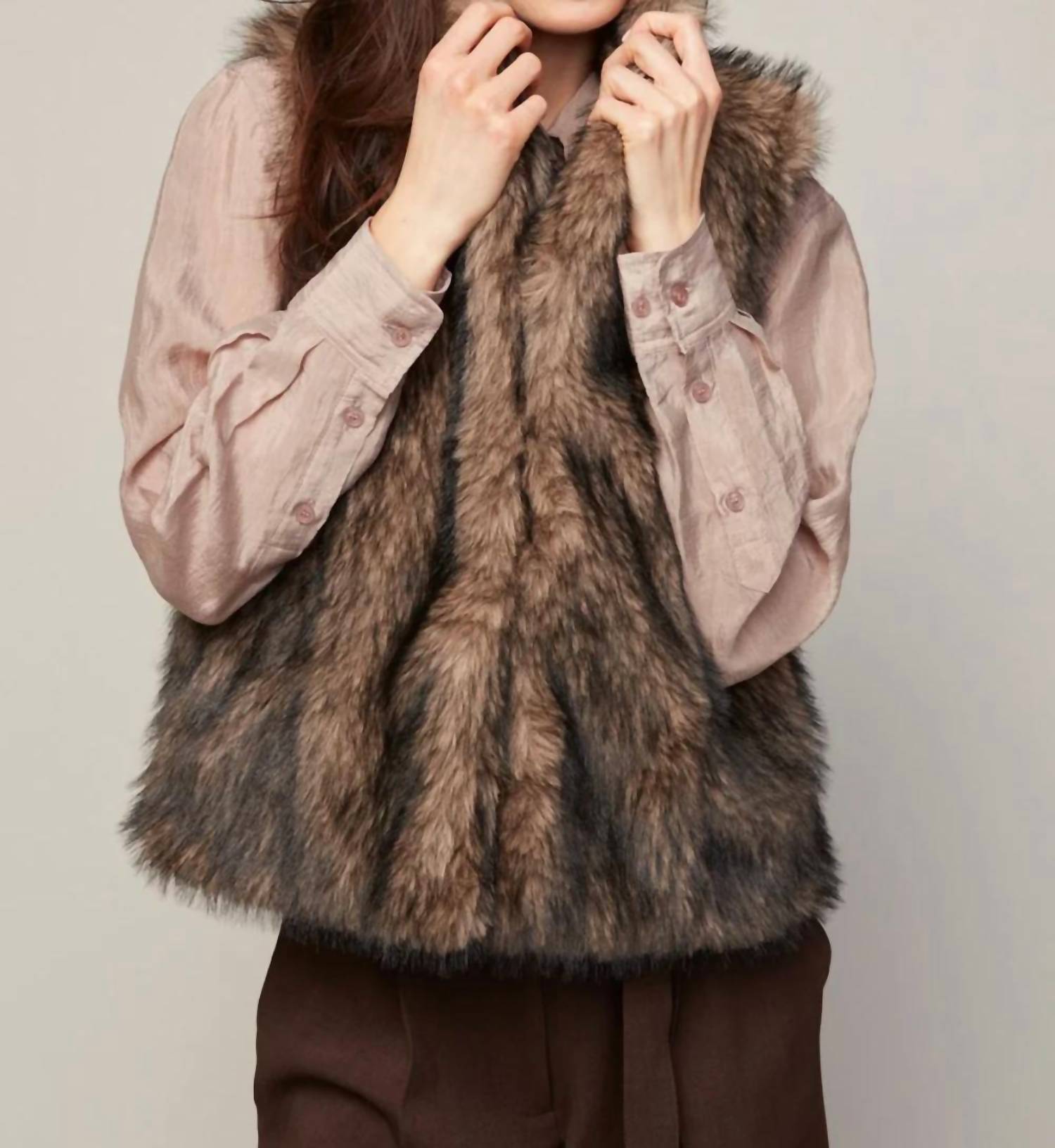 Adroit Atelier - Blossom Faux Fur Sleeveless Vest