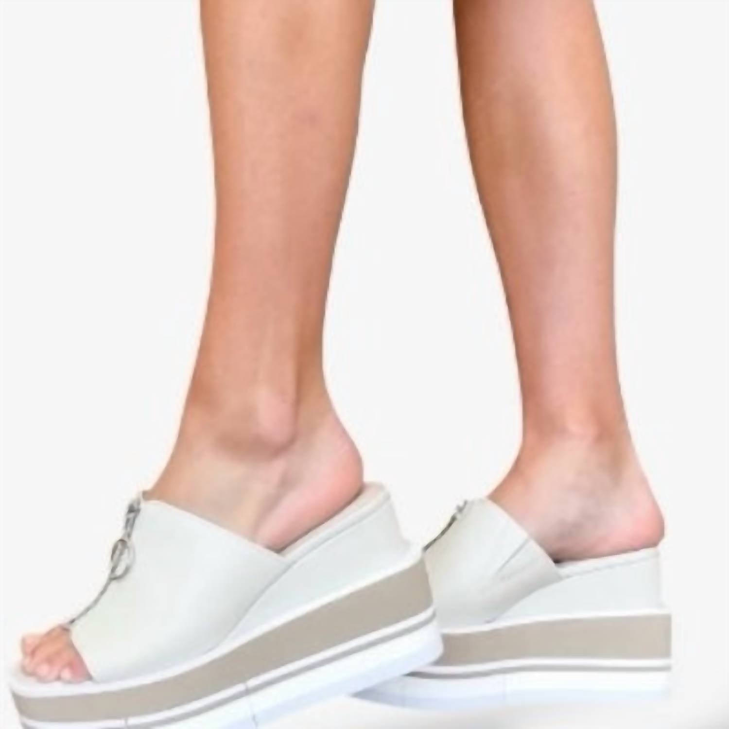 Hoity Toity - Women's Charleston Sandal