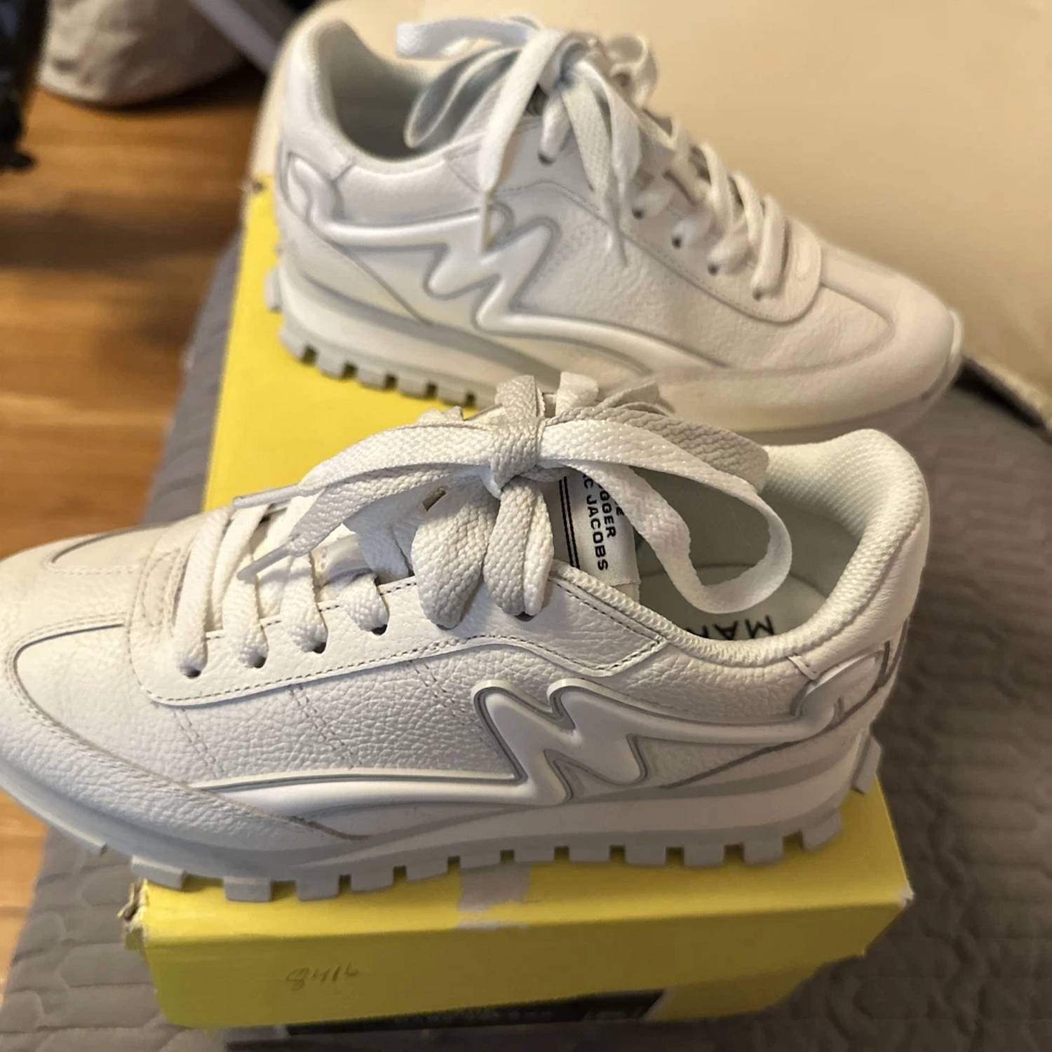 Marc Jacobs - Marc Jacobs The Leather Joggers Sneaker - White 38
