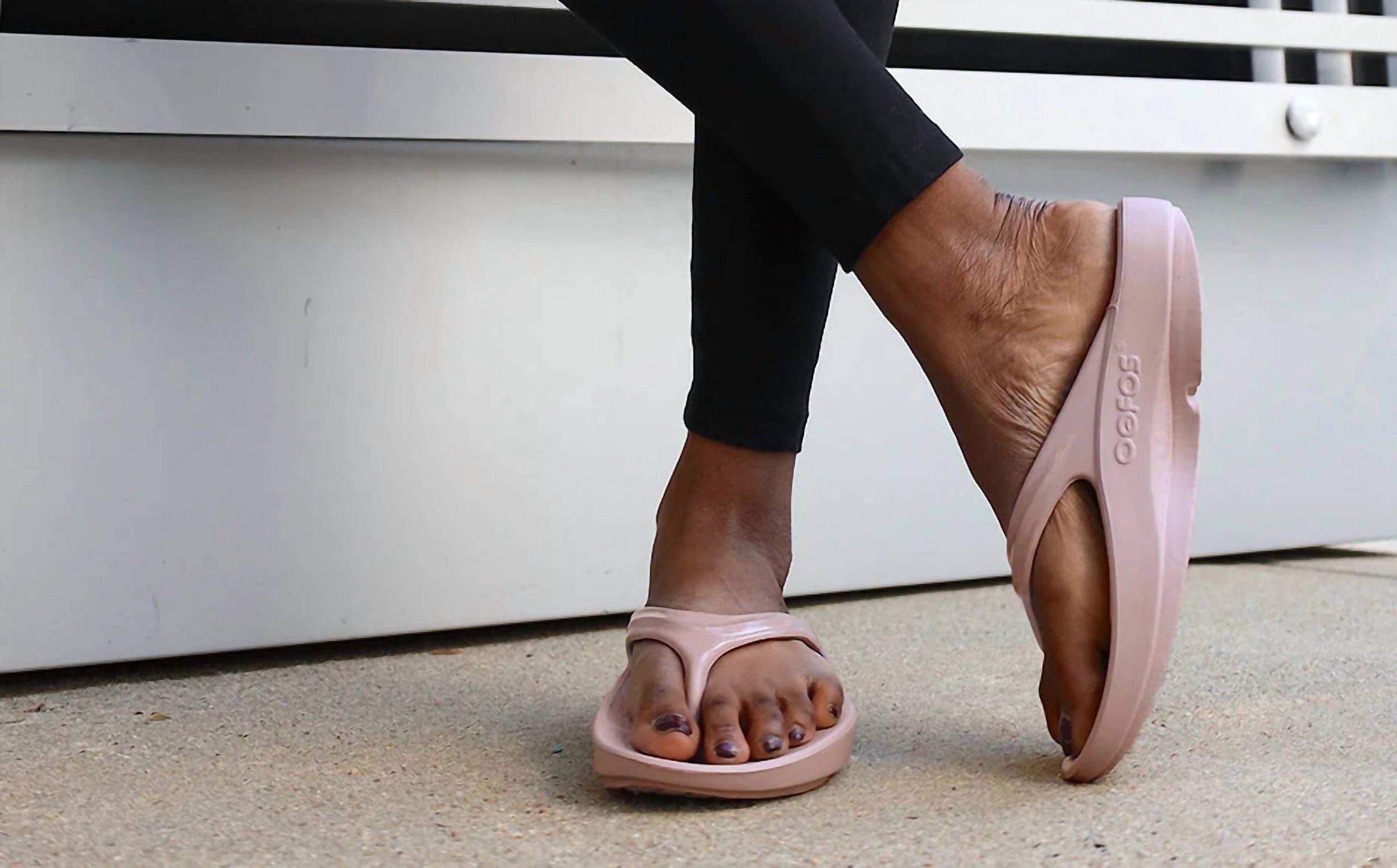 Oofos - Women's Oolala Shiny Thong Sandal