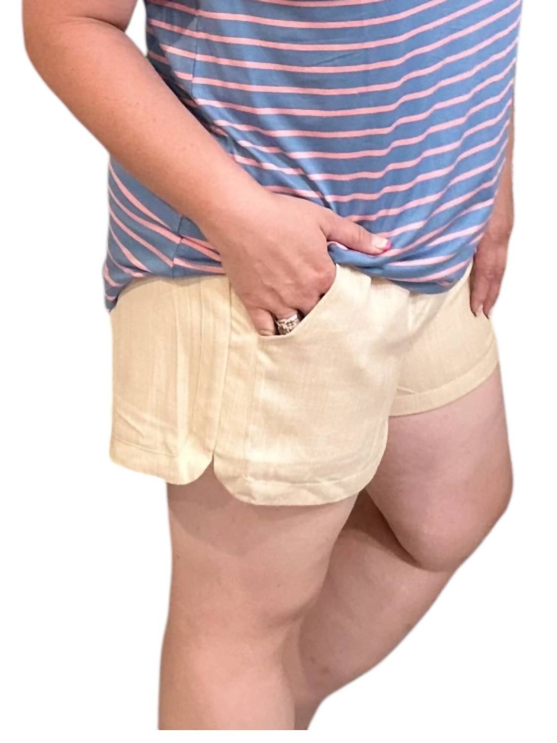 Kori - Dolphin With Side Pockets Shorts