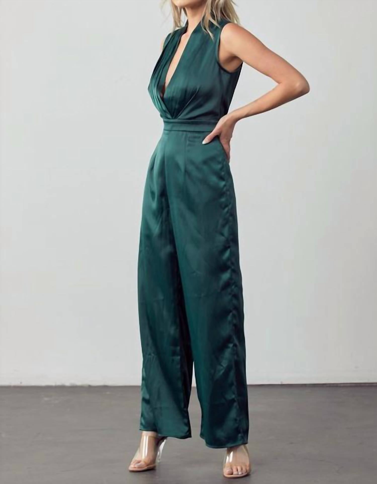 Reveuse - Pleated Front Details Jumpsuit