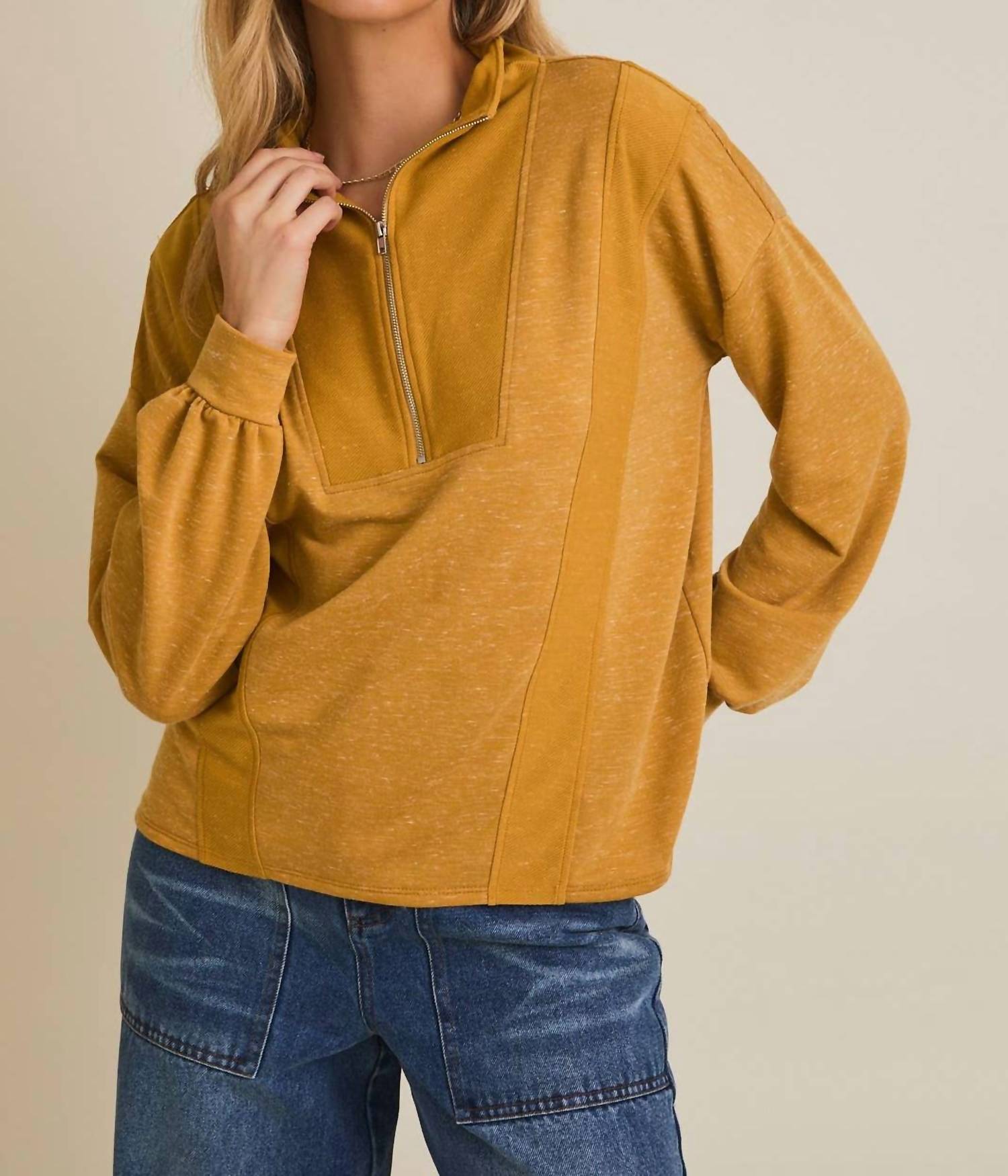 Gilli - Half Zip Reverse Fabric Top