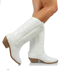 Soda - Women's Embroidered Cowboy Boots