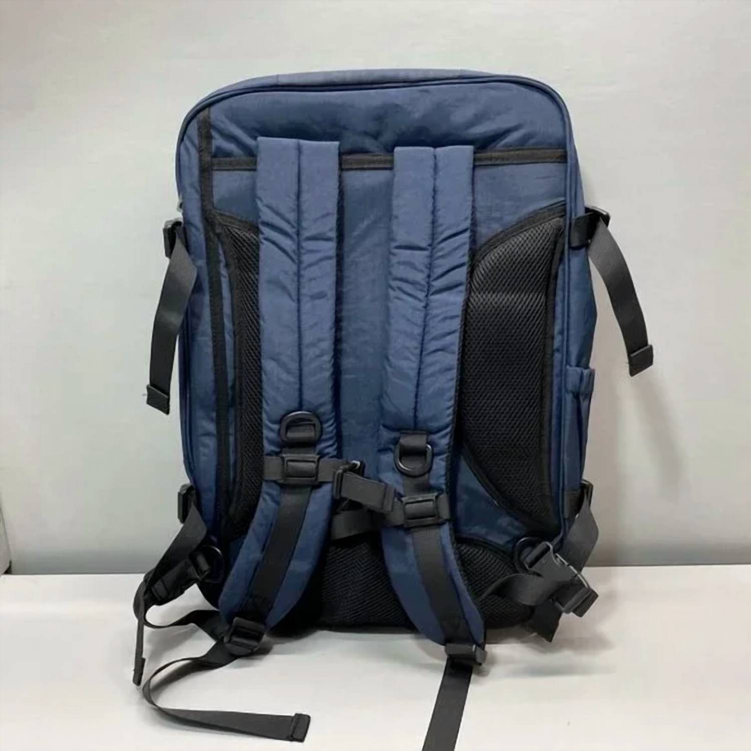 Hynes Eagle - Men's Carry-on Travel Backpack - 44L