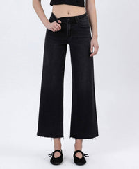 Flying Monkey - Raw Hem Ankle Jeans