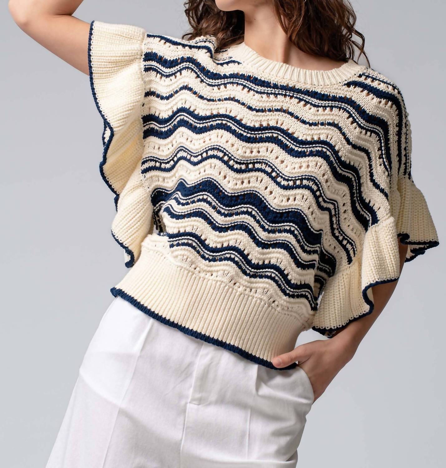 Urban Daizy - Ruffle Sleeve Wave Knit Sweater
