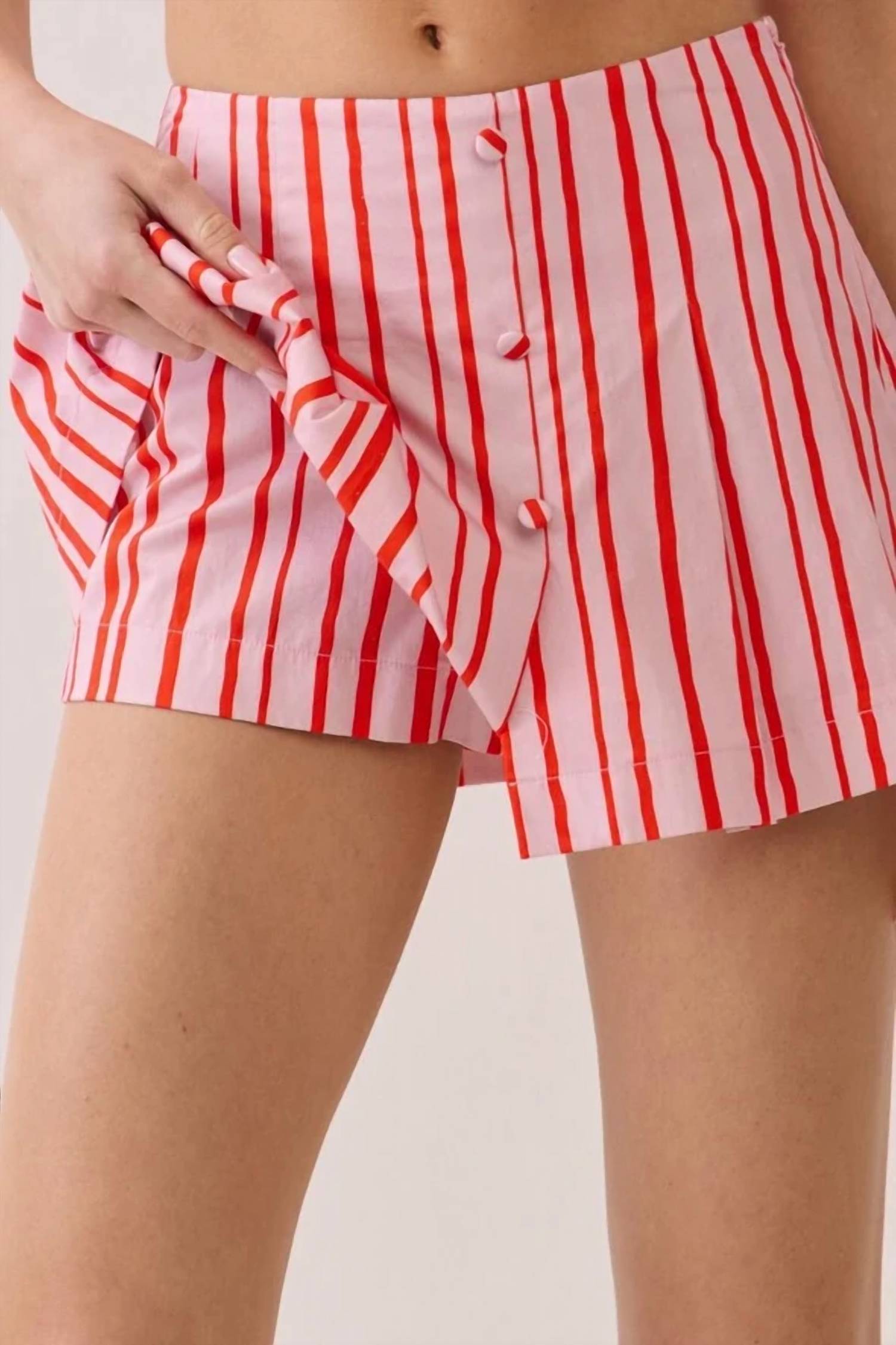 Tcec - Feeling Fantzy Pleated High Rise Mini Short
