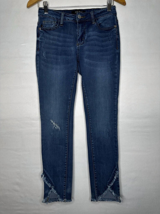 Judy Blue - Women's Tulip Cut Jeans