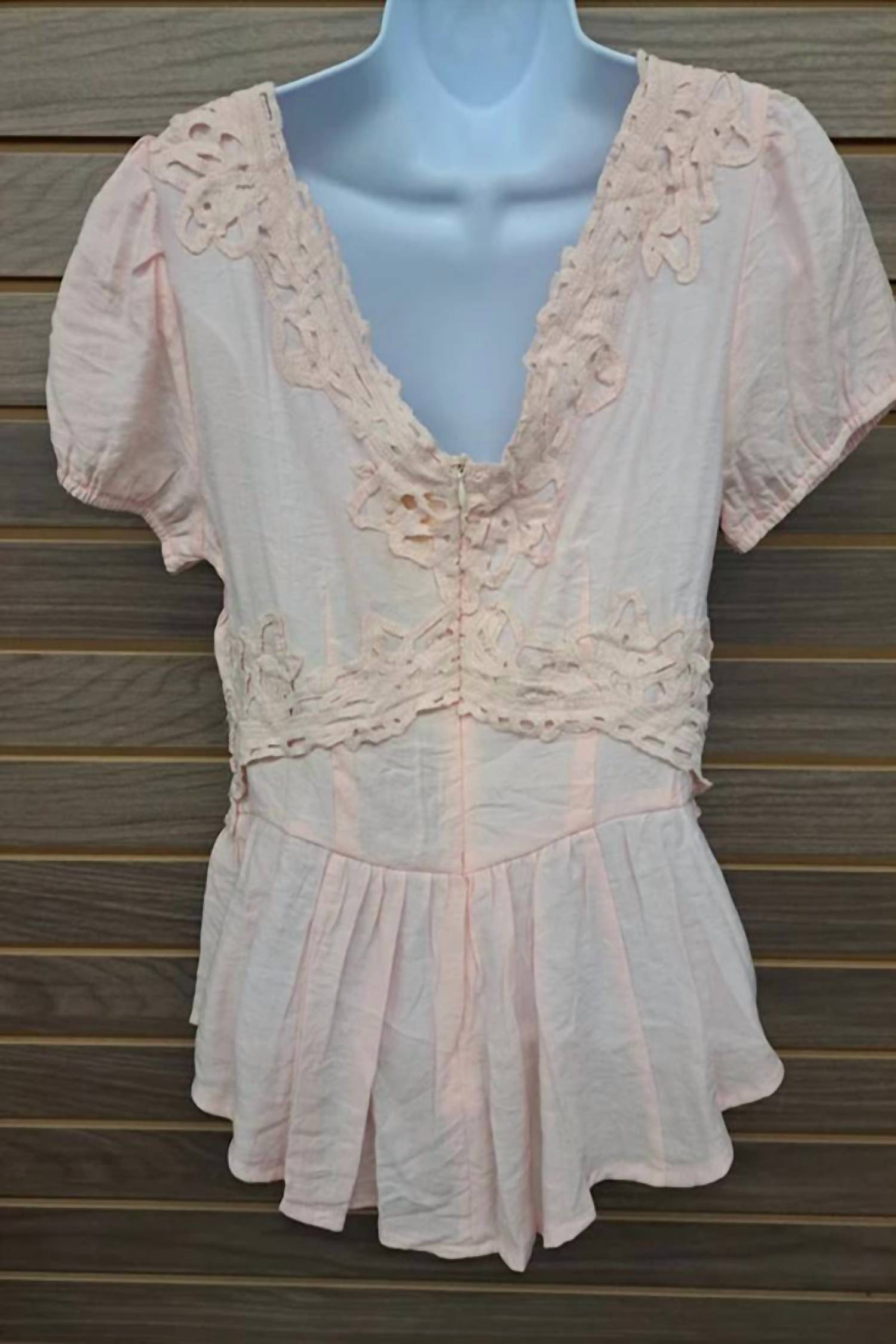 Kate C. - Women's Lace Ruffle Dble V Neck Half Zip Back