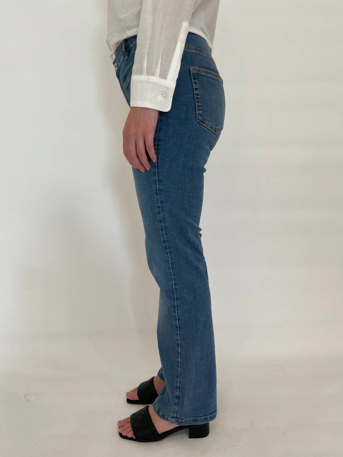 Elliott Lauren - Straight Leg Jean With Patch Pocket
